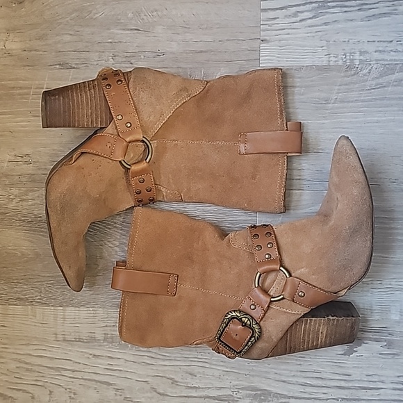 Dingo Women's Dancin Queen Tan Suede Pointed Toe Mid-Calf Boots Shoes Size 9 - Picture 2 of 9